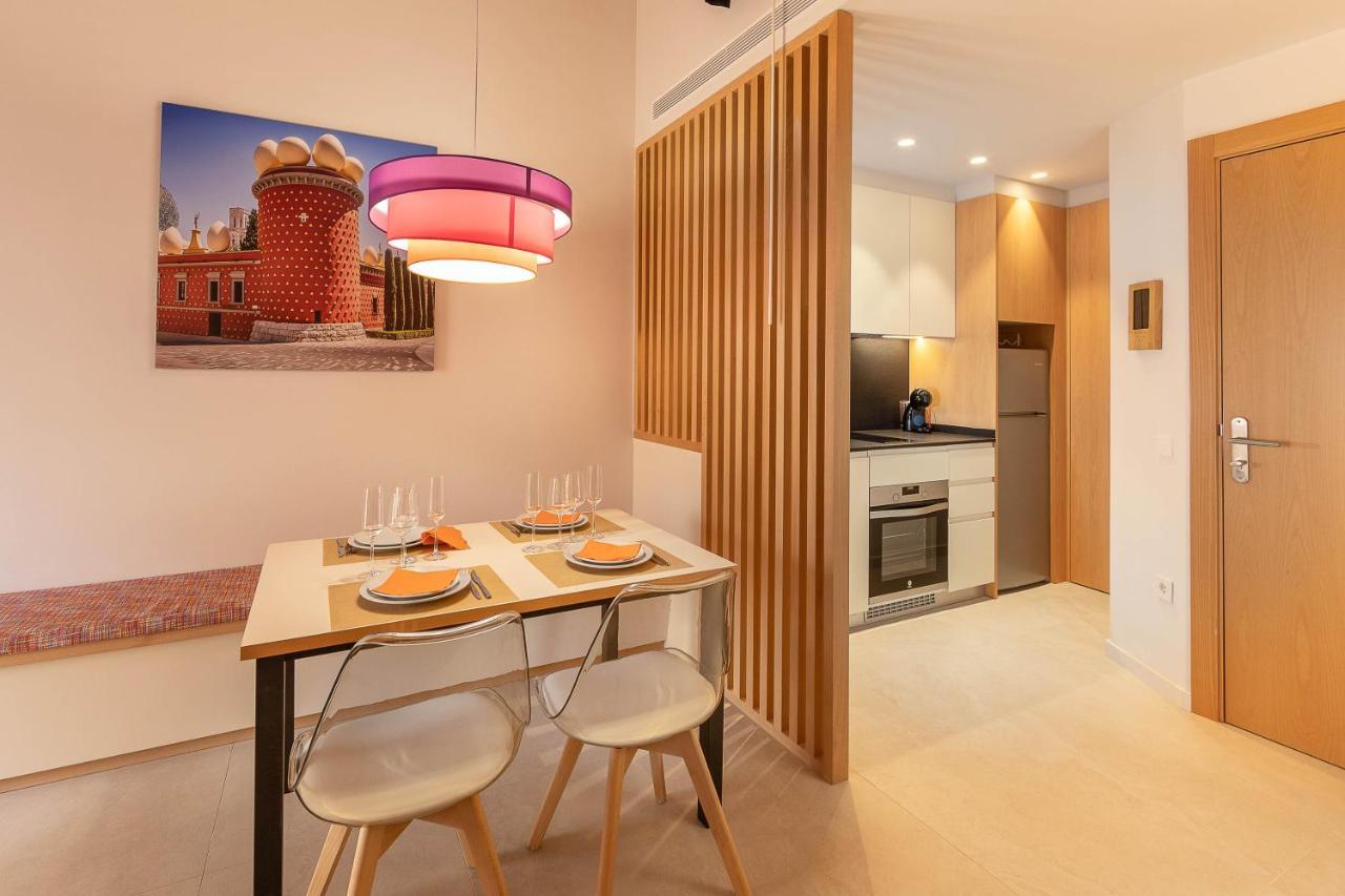 C&C Apartments Figueres  Zewnętrze zdjęcie
