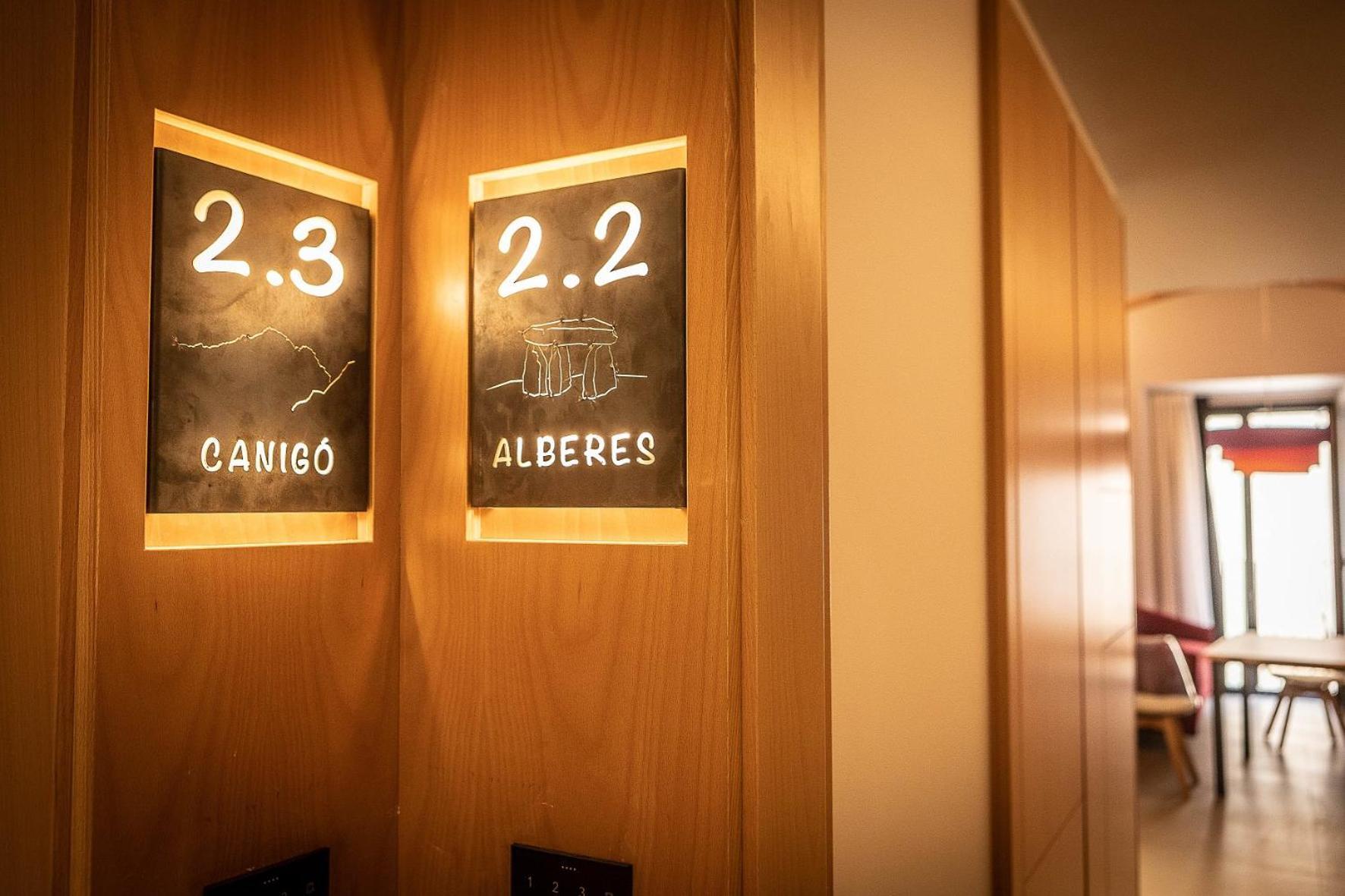 C&C Apartments Figueres  Zewnętrze zdjęcie