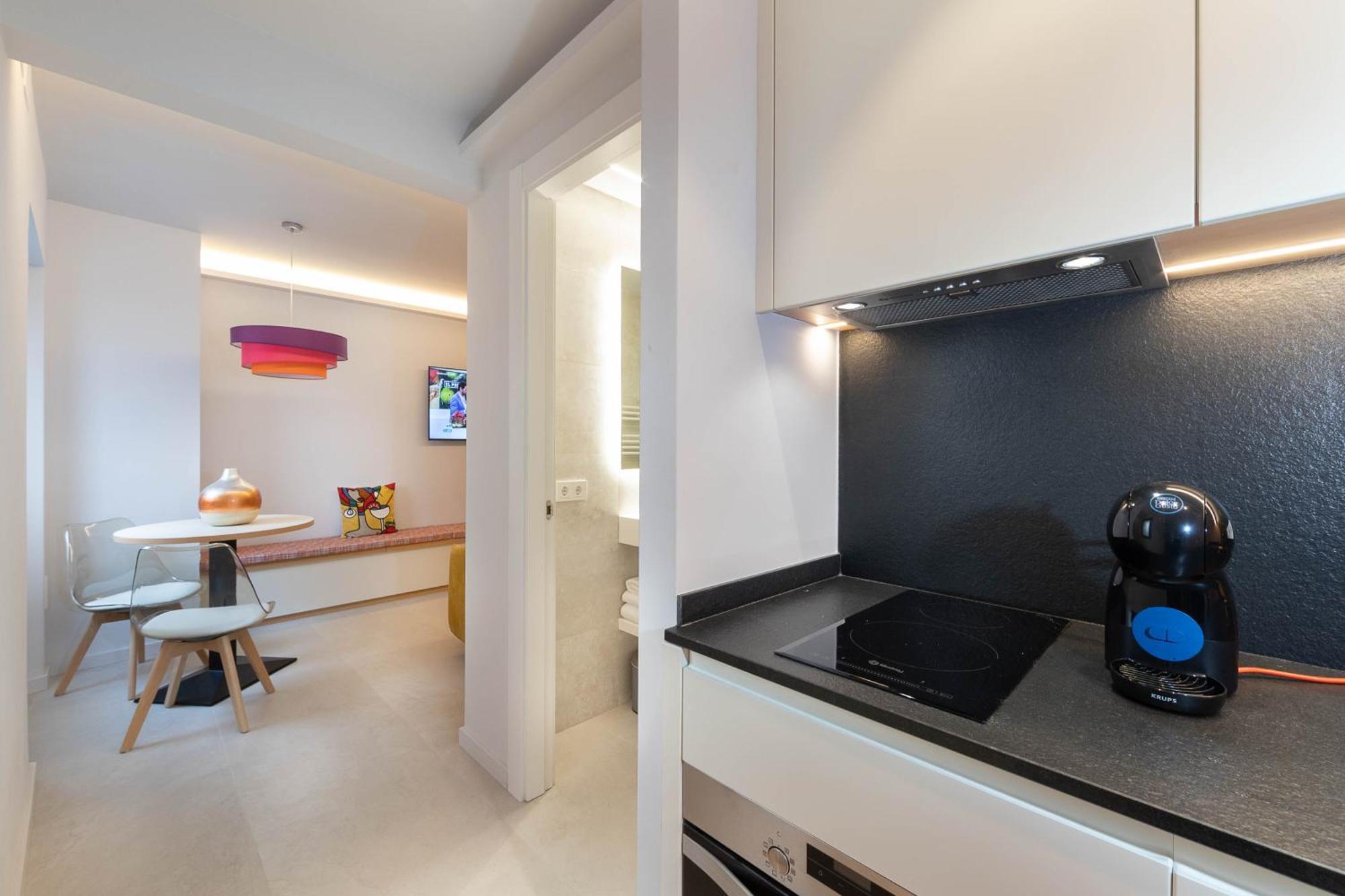 C&C Apartments Figueres  Zewnętrze zdjęcie