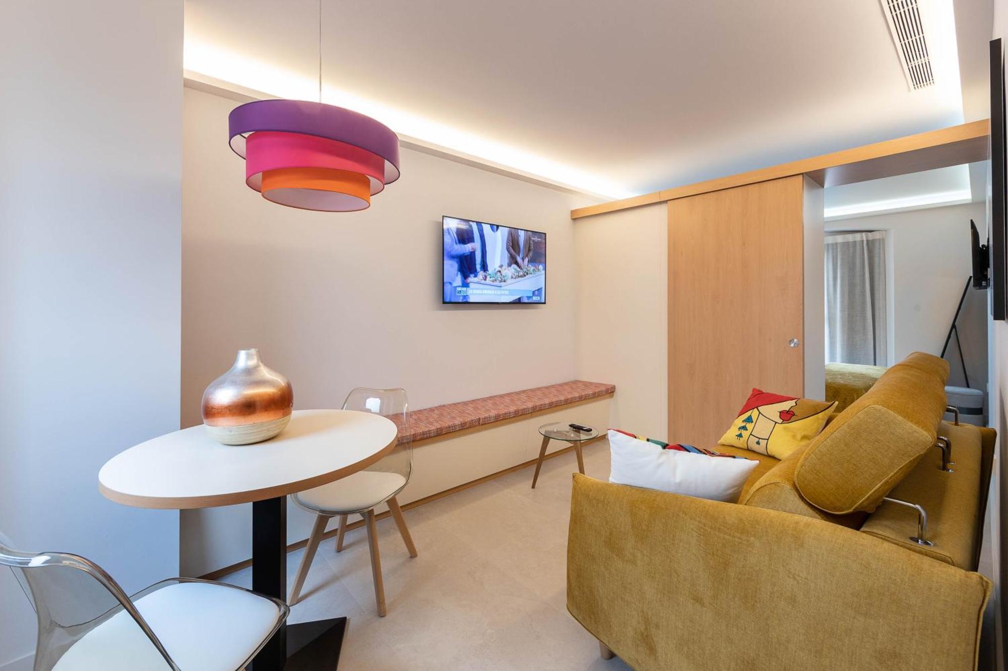C&C Apartments Figueres  Zewnętrze zdjęcie