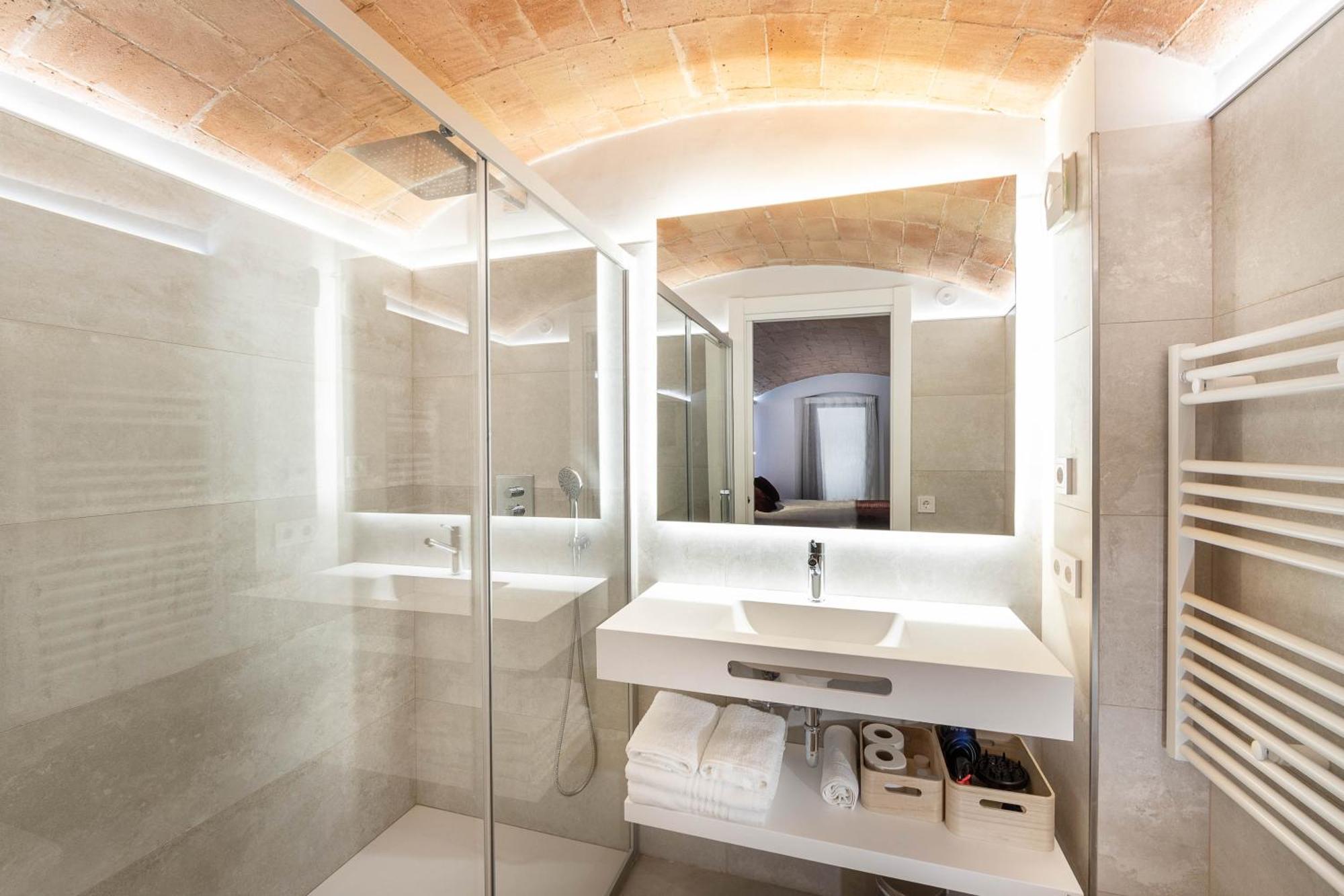 C&C Apartments Figueres  Zewnętrze zdjęcie